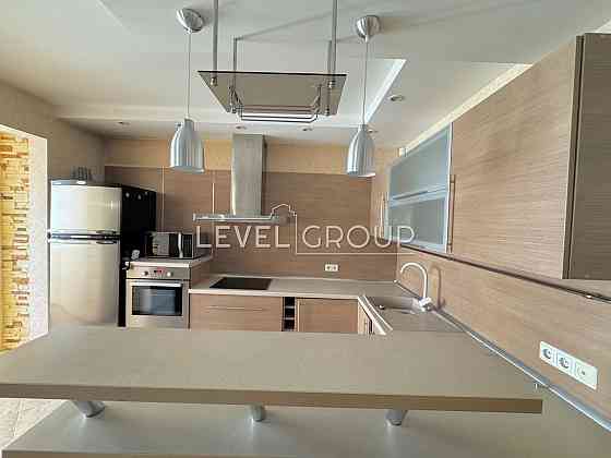 Оренда 3кімнатної квартири вул. Ахматової 33, метро Позняки 10 хв Київ