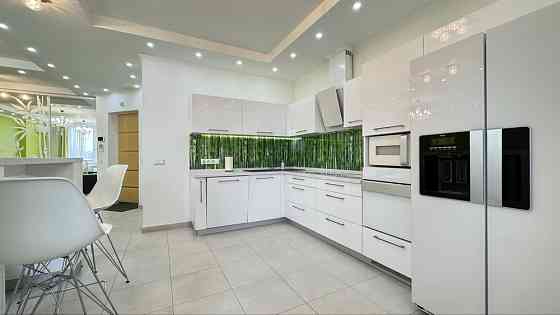 Оренда 2-к.кв 80 м.кв Лобановського 150 Деміївка Голосіївський Київ