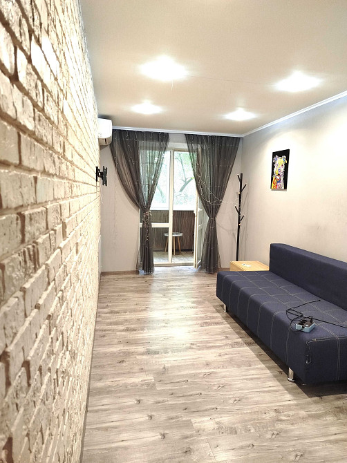 Сдається 2 х кім. квартира по вул. Космічній 130 а Балабине - зображення 1