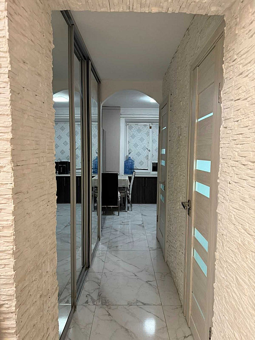 2 кім квартира з ремонтом меблями під Києвом Сертифікат Капітанівка (Київська обл.) - зображення 2