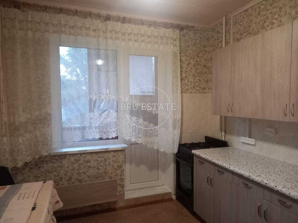 Продам 1к на вул. Рейгана (Драйзера) 10  Троещина Киев - изображение 2