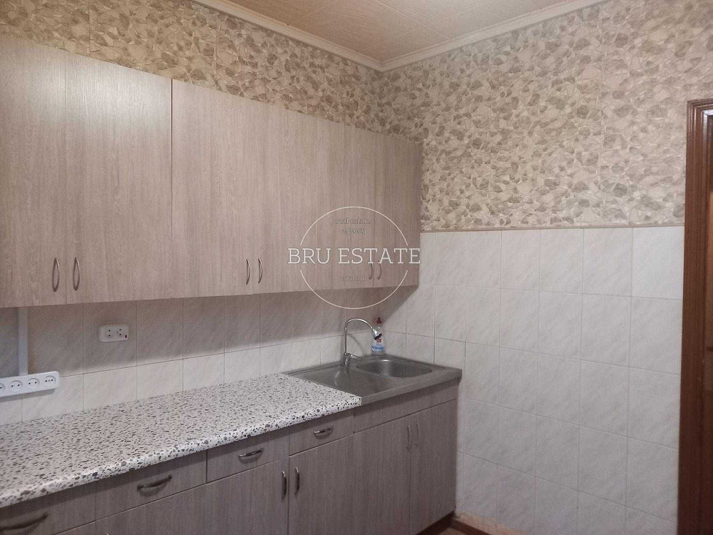 Продам 1к на вул. Рейгана (Драйзера) 10  Троещина Киев - изображение 1