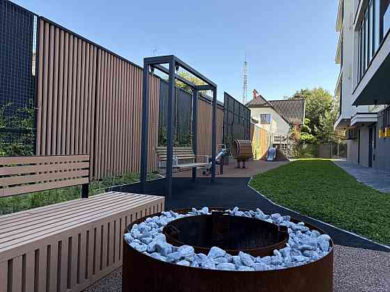 Продаж видової 2кімнатної квартири в будинку бізнес класу вул.Окружна Львов