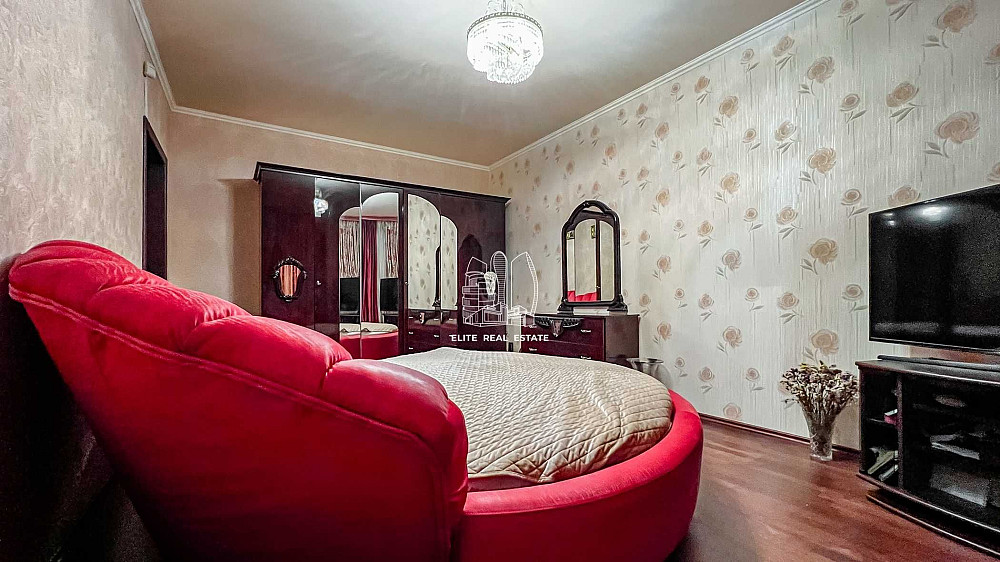 Продажа 3к.кв. 81м2, 4й этаж, Анны Ахматовой 15, метро Позняки Киев - изображение 8