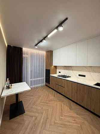 Однокімнатна квартира з дизайнерським ремонтом у ЖК Family Plaza Ивано-Франковск