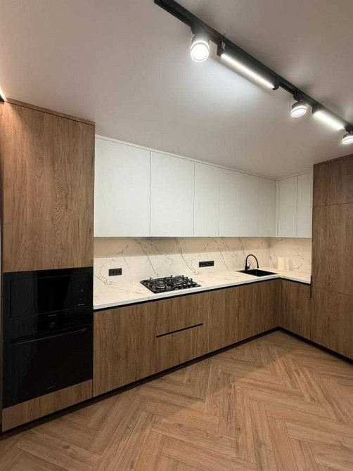 Однокімнатна квартира з дизайнерським ремонтом у ЖК Family Plaza Ивано-Франковск - изображение 2