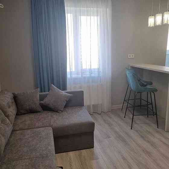 Продам 1к.кв. ЖК Салтівський  вул.Драгоманова  37000 у.е.   M Харьков