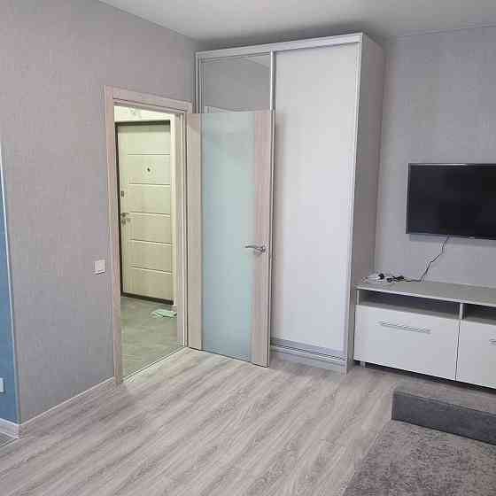 Продам 1к.кв. ЖК Салтівський  вул.Драгоманова  37000 у.е.   M Харьков