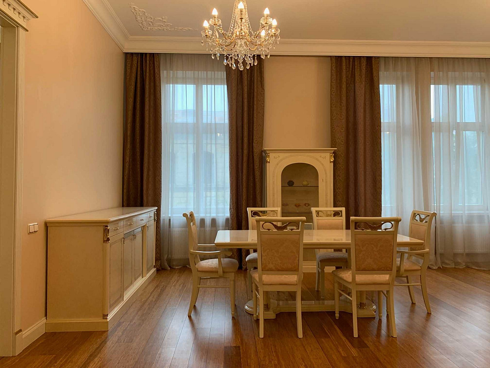 Продаж вишуканої 3-кімнатної квартири по вул.Кн.Романа Львов - изображение 1