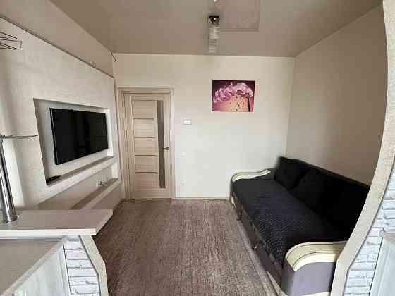 Продам власну 2-х кімн квартиру з видом на озеро + комірка у подарунок Хмельницький