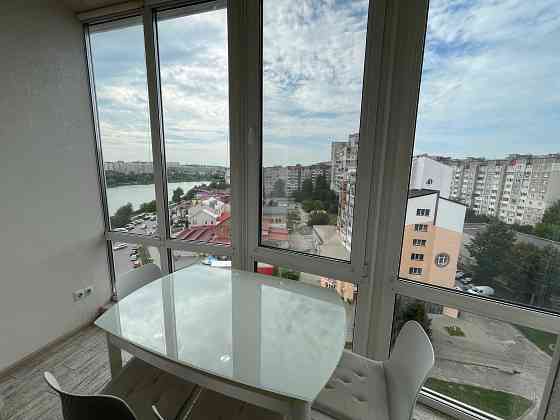 Продам власну 2-х кімн квартиру з видом на озеро + комірка у подарунок Хмельницький