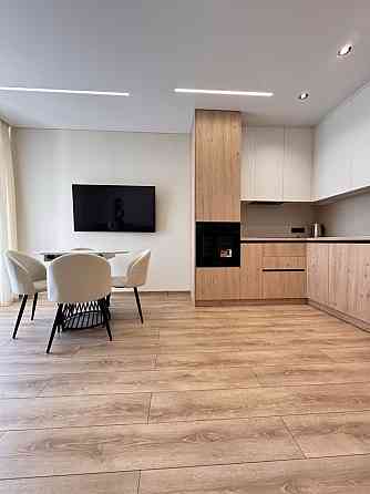 Продається Нова однокімнатна квартира. Неподалік центру. Ужгород