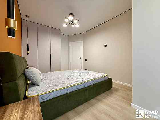 Укомплектована однокімнатна квартира з кухнею-студією з видом на озеро Ивано-Франковск