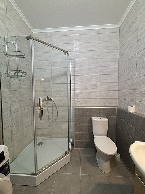 Градинська  7,  "євродвушка"  біля ТЦ " Район" Киев - изображение 8