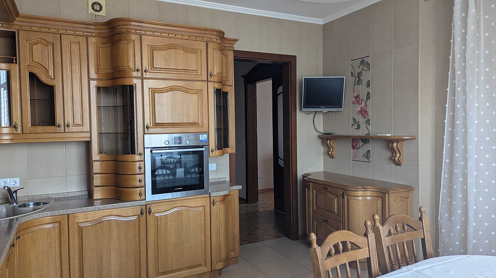 Оренда 2кТютюнника вул.16 Печерський, ст..м Палац Україна, Олімпійська Київ - зображення 2