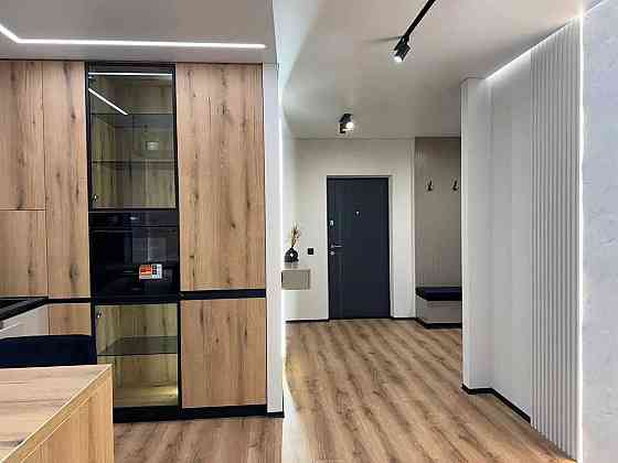 Велика однокімнатна з ремонтом в жк Manhattan Ивано-Франковск