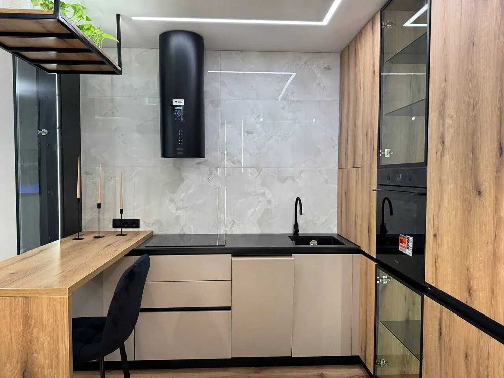 Велика однокімнатна з ремонтом в жк Manhattan Ивано-Франковск - изображение 2