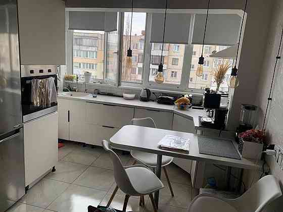 Улица Березняковская 20, 8/9 Київ