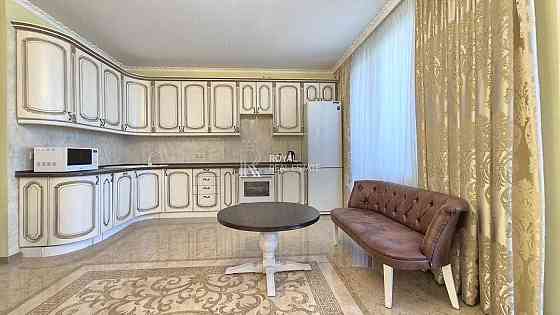 Оренда Квартира 3-к 130 м.кв Севастопольська площа Камін Дворівнева Київ