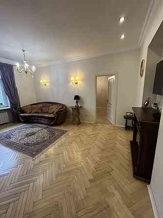 Оренда 1  кім квартири метро Арсенальна з окремою спальнею Київ