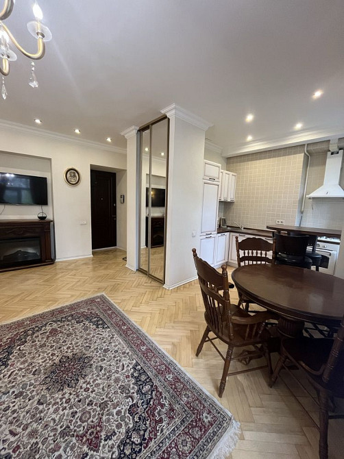 Оренда 1  кім квартири метро Арсенальна з окремою спальнею Київ - зображення 1