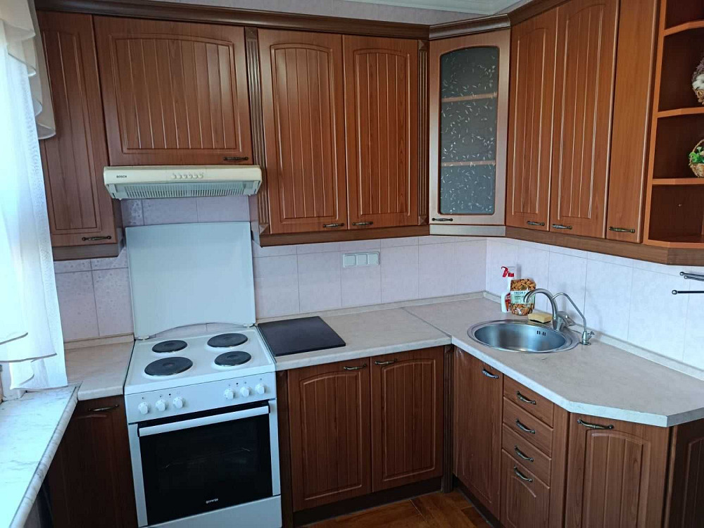 Оренда 2 кімн квартири, вул. Озерна 18, метро Героїв Дніпра 5 хв пішки Київ - зображення 1