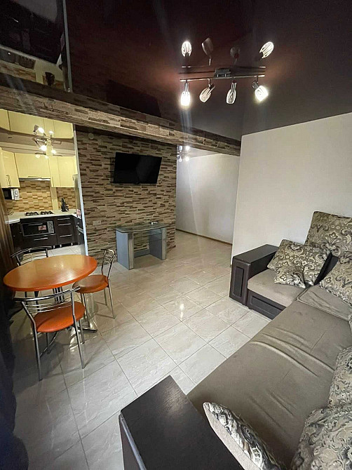 Сдается 2-комнатная квартира в центре. Славянск - изображение 1