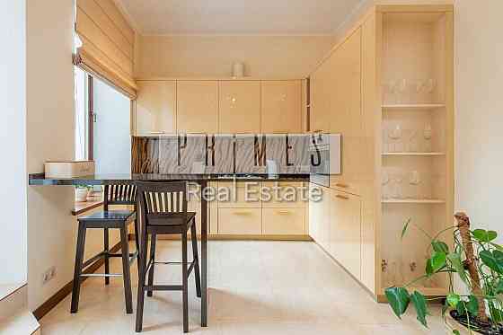 Оренда 3к квартири, вул. Олеся Гончара, 37А (царський будинок) Київ