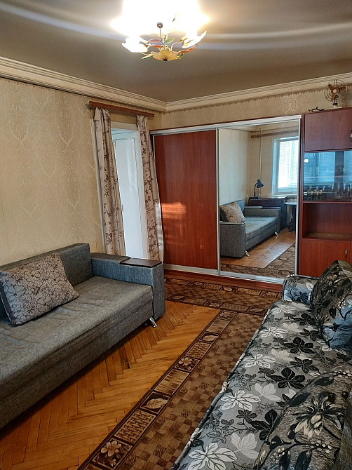 Продаётся 2х комнатная квартира ст.метро Дарница Киев - изображение 1