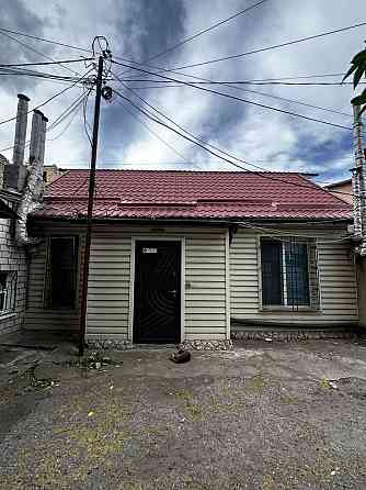 Продам свою квартиру на земле в двух уровнях и со своим входом  на Одесса