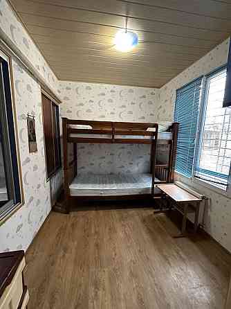 Продам свою квартиру на земле в двух уровнях и со своим входом  на Одесса