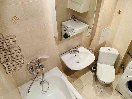 Без %  1к, центр, навпроти парку шевченківський район Киев