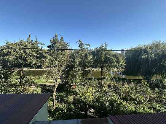 Продам 3-кімнатну квартру . Центр . З виглядом на річку Рівне