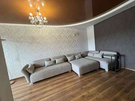 Власник , продаю 3 кімнатну квартиру біля центру, Львів , Бальзака Львов