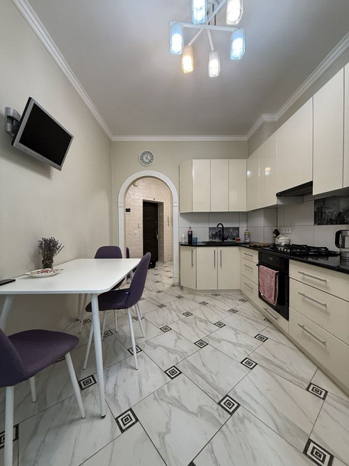 Продається 1 ком новобудова 3 ремонтом і меблями Черновцы - изображение 7