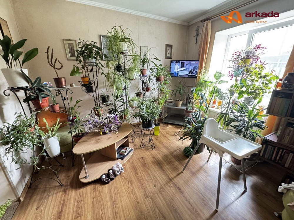 Трикімнатна квартира з ремонтом, центр, вул.Марії Підгір'янки Ивано-Франковск - изображение 1