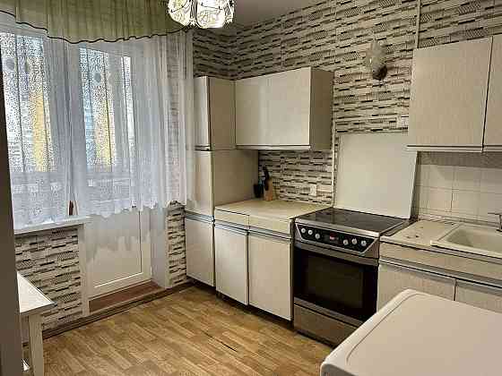 Здамо 2 кімнатну біля ст.М."Героїв Дніпра" Київ