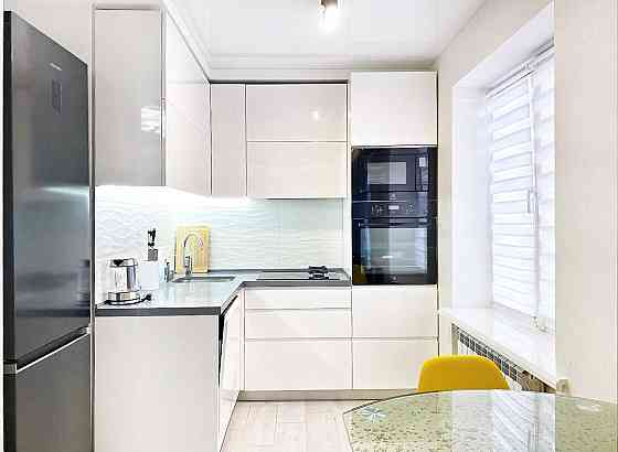 3 кім з КАП РЕМОНТОМ в багатоповерхівці ТОПОЛЬ (718162) Днепр