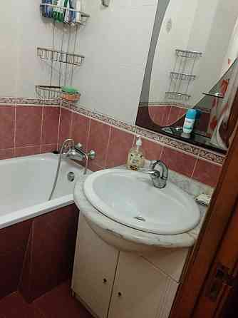 3 ком на Королева угол Левитана Одесса