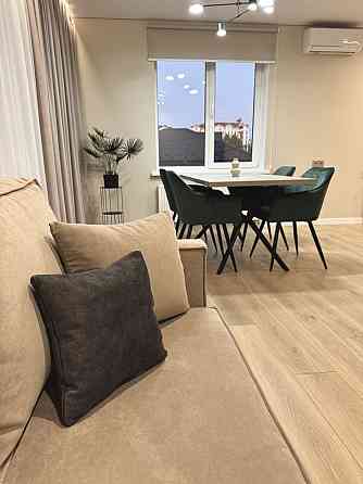 Продається 3 кімнатна квартира з готовим ремонтом ! З генератором Киев