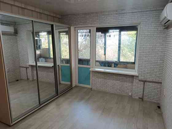 Продам 1-ком. квартиру на Черемушках с АЭО Кам`янське (Запорізька обл.)