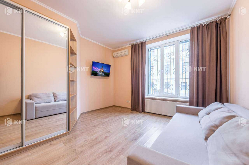 1к 52м2, Центр, Лопатинский, площадь Павловская, сквер Стрелка, 130368 Харьков - изображение 1