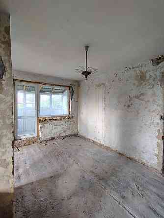 Продається 3-кімнатна квартира площею 55 м² з додатковими перевагами Жовква