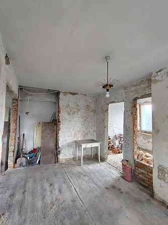 Продається 3-кімнатна квартира площею 55 м² з додатковими перевагами Жовква