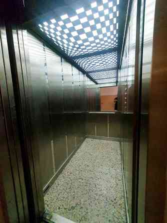 Продам 2к.кв 86 м.кв. ЖК Лазурний,індивід газ опал. метро Центр ринок Харьков