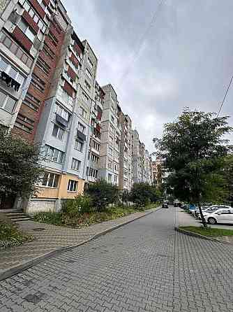 Продається 3-кімнатна квартира по вул. Івана-Павла ІІ, район каскад Ивано-Франковск