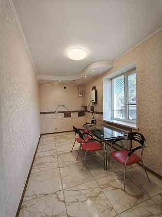 Продаж сучасна 2-х кімнатна в центрі Ніжин