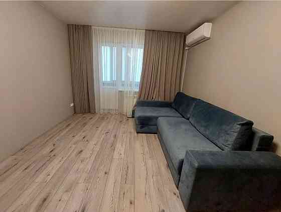 Продам 2 кімнатну квартиру вул.Н.Сотні( Стасюка) Черновцы