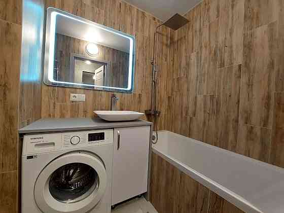 Продам 2 кімнатну квартиру вул.Н.Сотні( Стасюка) Черновцы