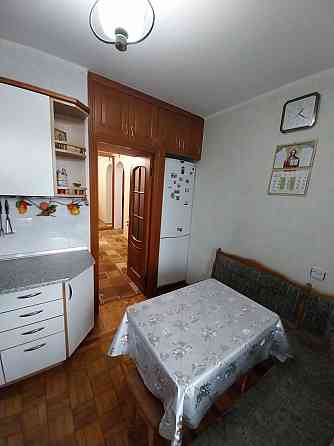 Актуально !Сдам 3 х кімнатну метро Познякі вул.Олійника 8 Київ